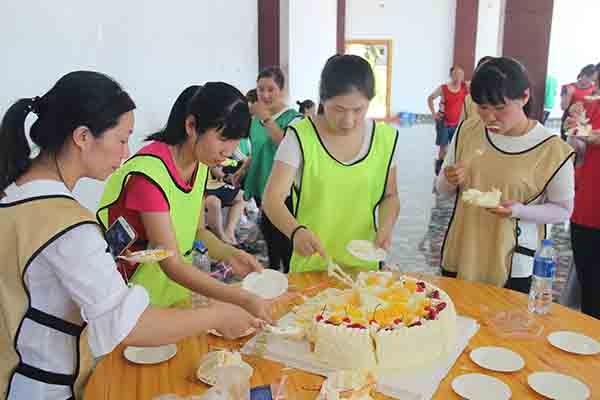 為6、7月生日員工慶生